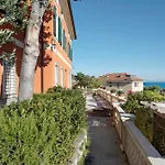 Trilocale In Vista Mare 3 * Varazze