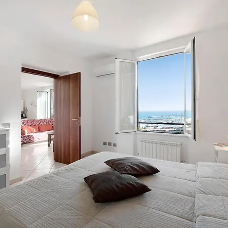 Trilocale In Vista Mare 3 アパート ヴァラッツェ